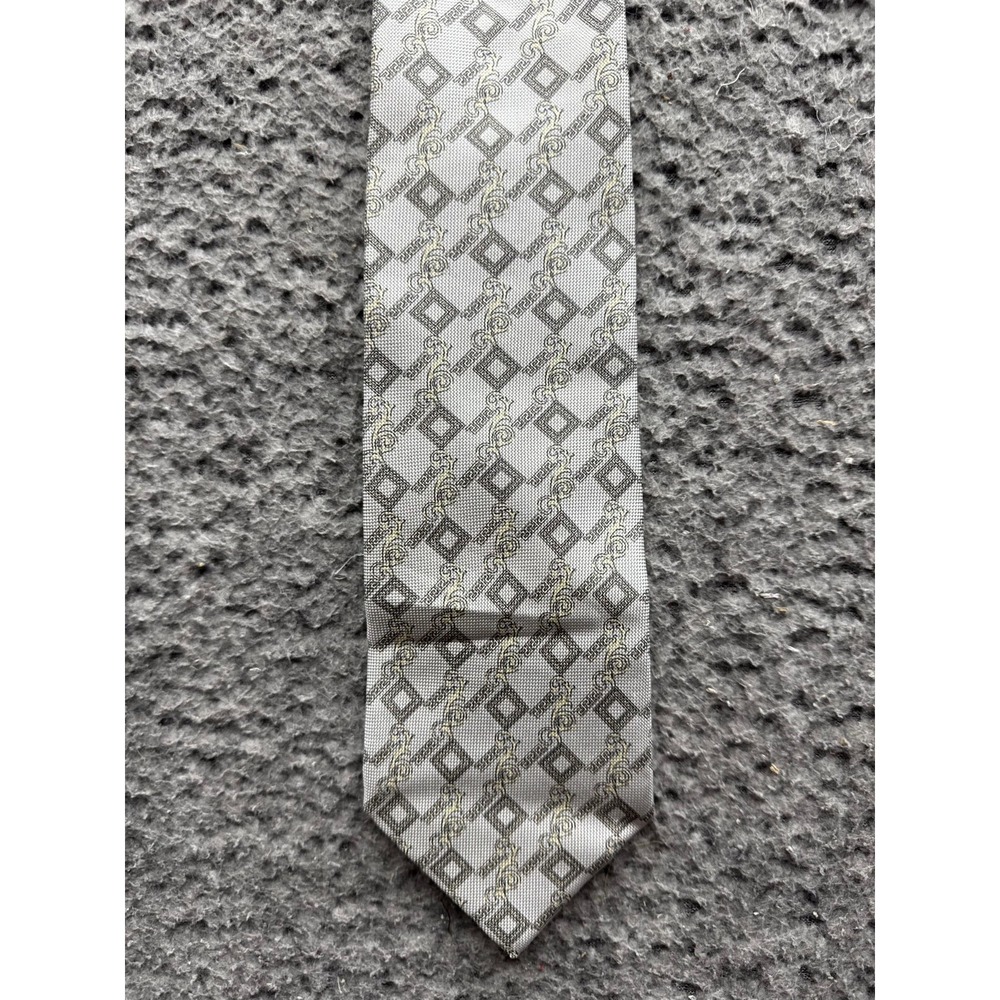 Gianni Versace 100% Silk Geometric Pattern Necktie Gray Mens 3.75" x 58"